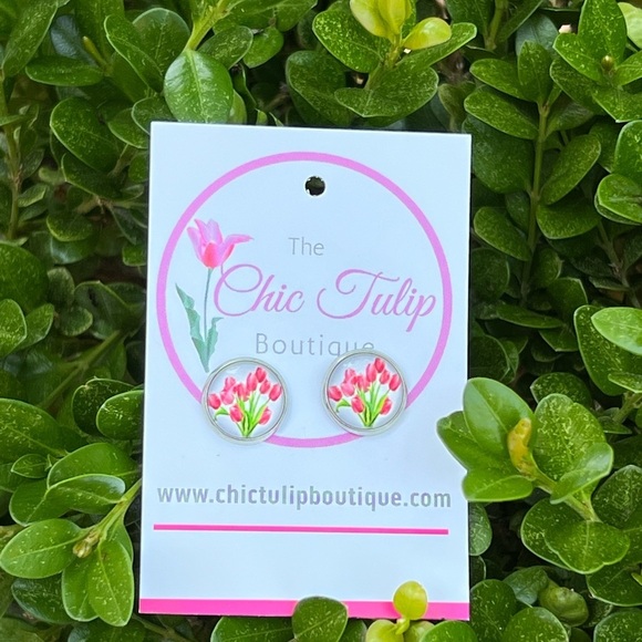 Red Tulip Earrings Inspired earrings Stud Cute Red Bouquet Flower Earring round - Picture 9 of 12